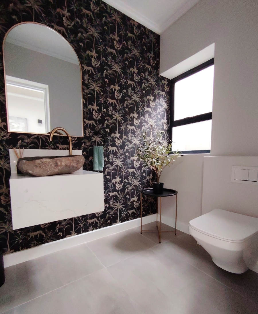 To Let 6 Bedroom Property for Rent in Brackenridge Western Cape